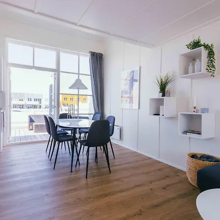 Dom wakacyjny Modern Harbor House In Oer With Terraces And View *